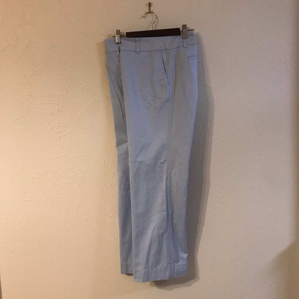 Vineyard Vines Light Blue cropped chino pants